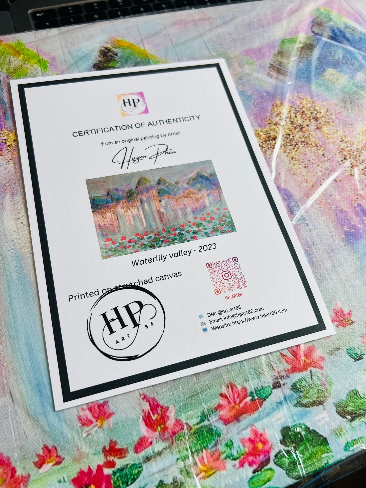 WATERLILY VALLEY Canvas print 50x25cm